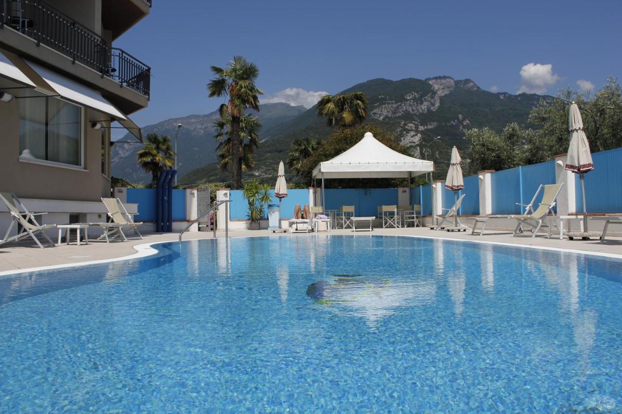 Hotel Angelini トルボレ エクステリア 写真