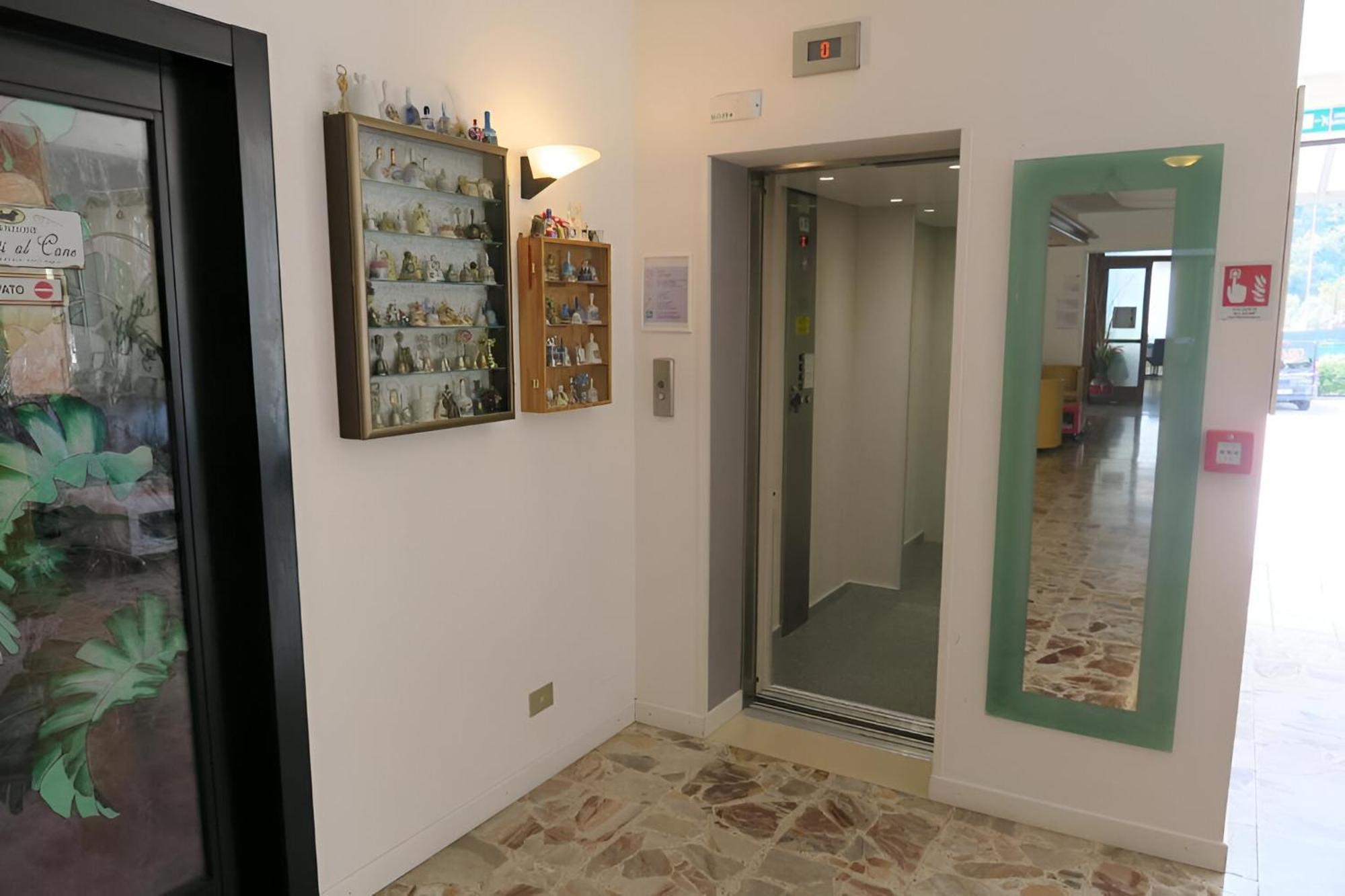 Hotel Angelini トルボレ エクステリア 写真