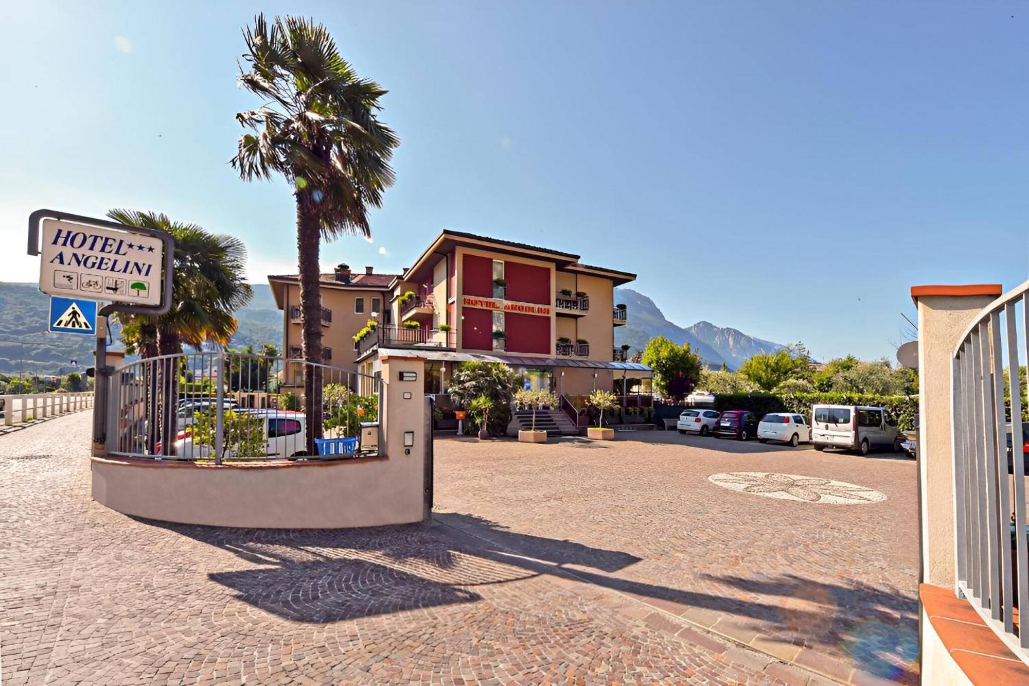 Hotel Angelini トルボレ エクステリア 写真